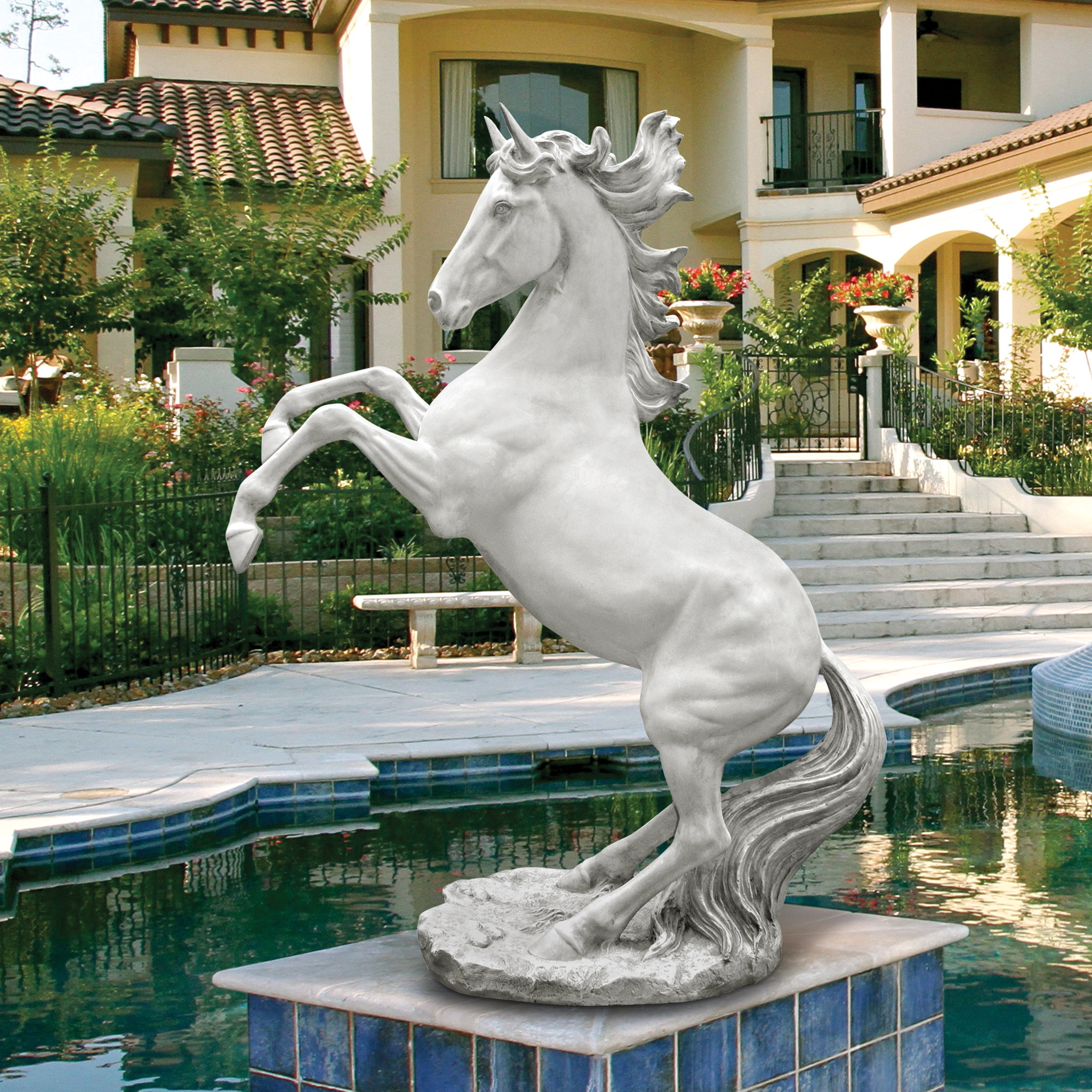 Design Toscano Unbridled Power Equestrian Horse Grande Statue